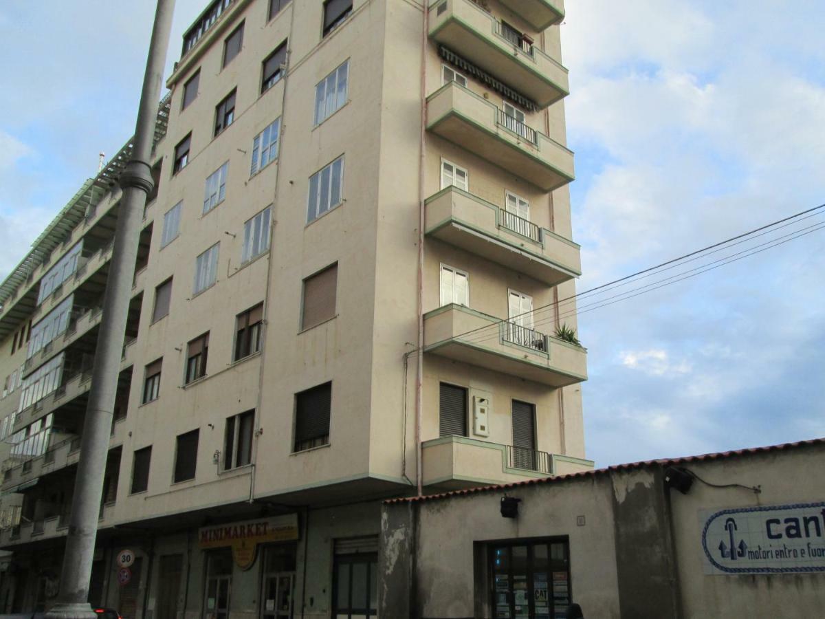Blu Mare Apartment Salerno Exterior photo